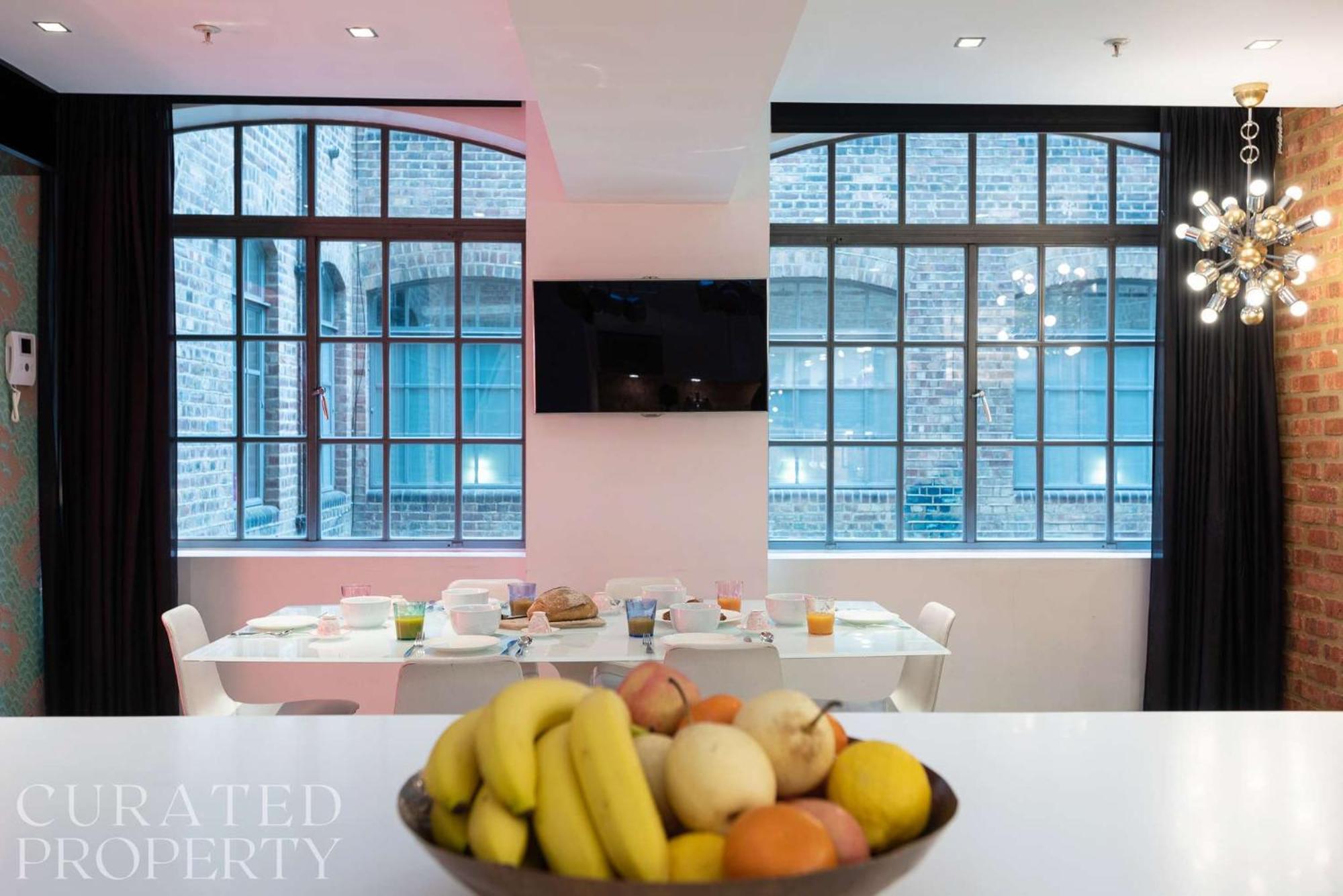 Amazingly Luxurious Loft Apartment, Soho - 3 Bedrooms, 2 Bath & Office Londra Esterno foto