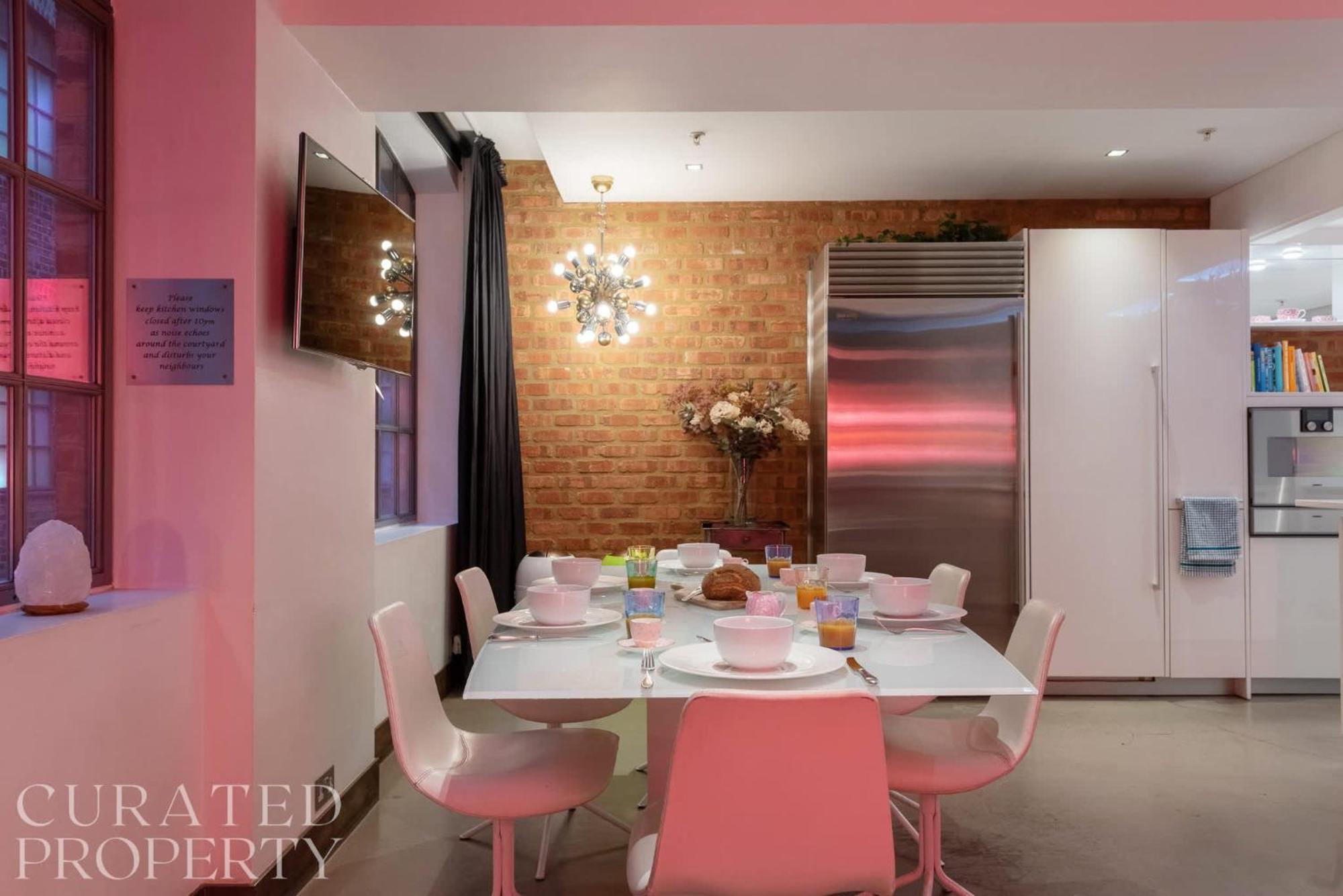 Amazingly Luxurious Loft Apartment, Soho - 3 Bedrooms, 2 Bath & Office Londra Esterno foto