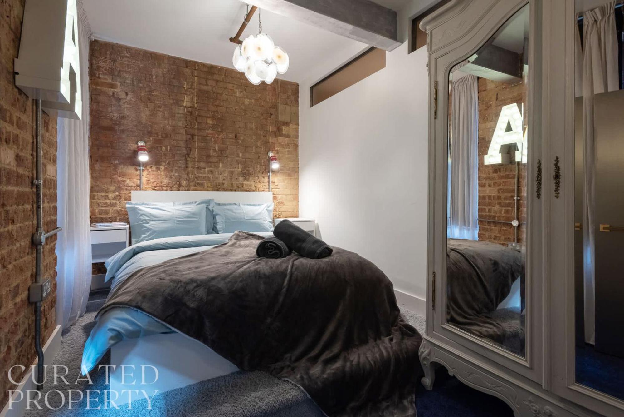 Amazingly Luxurious Loft Apartment, Soho - 3 Bedrooms, 2 Bath & Office Londra Esterno foto